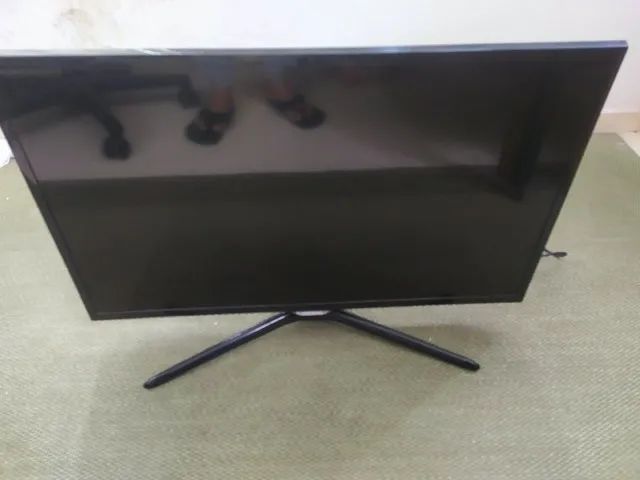 Smart TV 32 polegadas em perfeito funcionamento - Foto 4