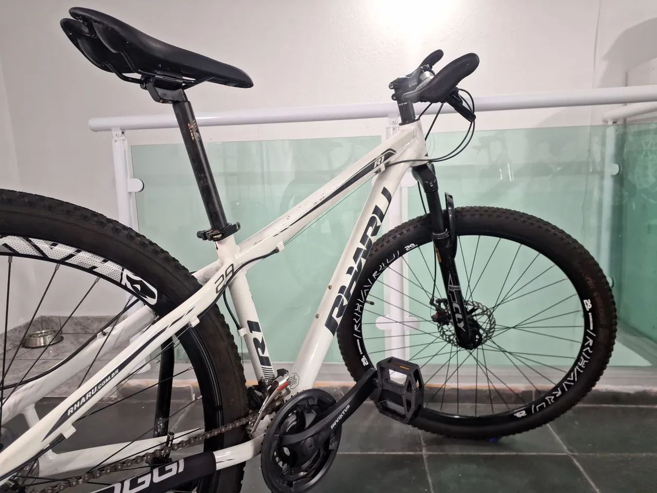 Bicicleta aros 29 c/freios à disco  - Foto 3