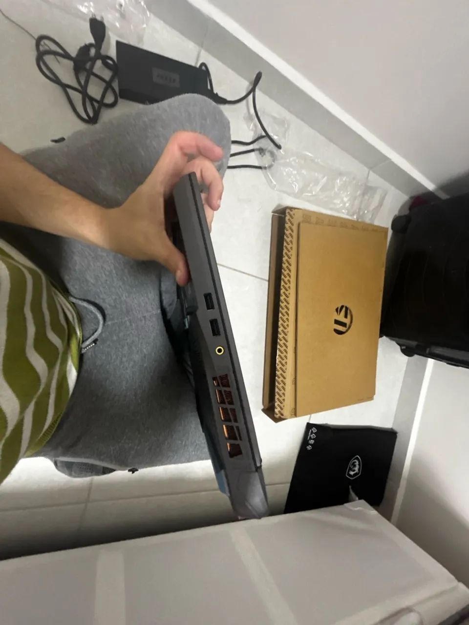 Notebook RTX 5080 MSI Vector - Novo - Foto 3