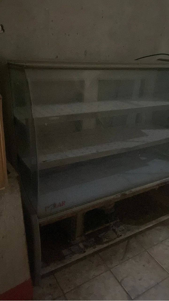 Vendo Excelente balcão de frios
