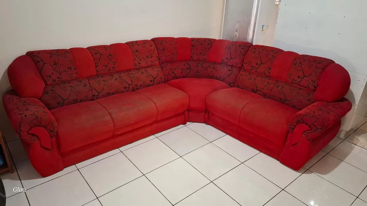 Sofá de canto com seis lugares - usado 