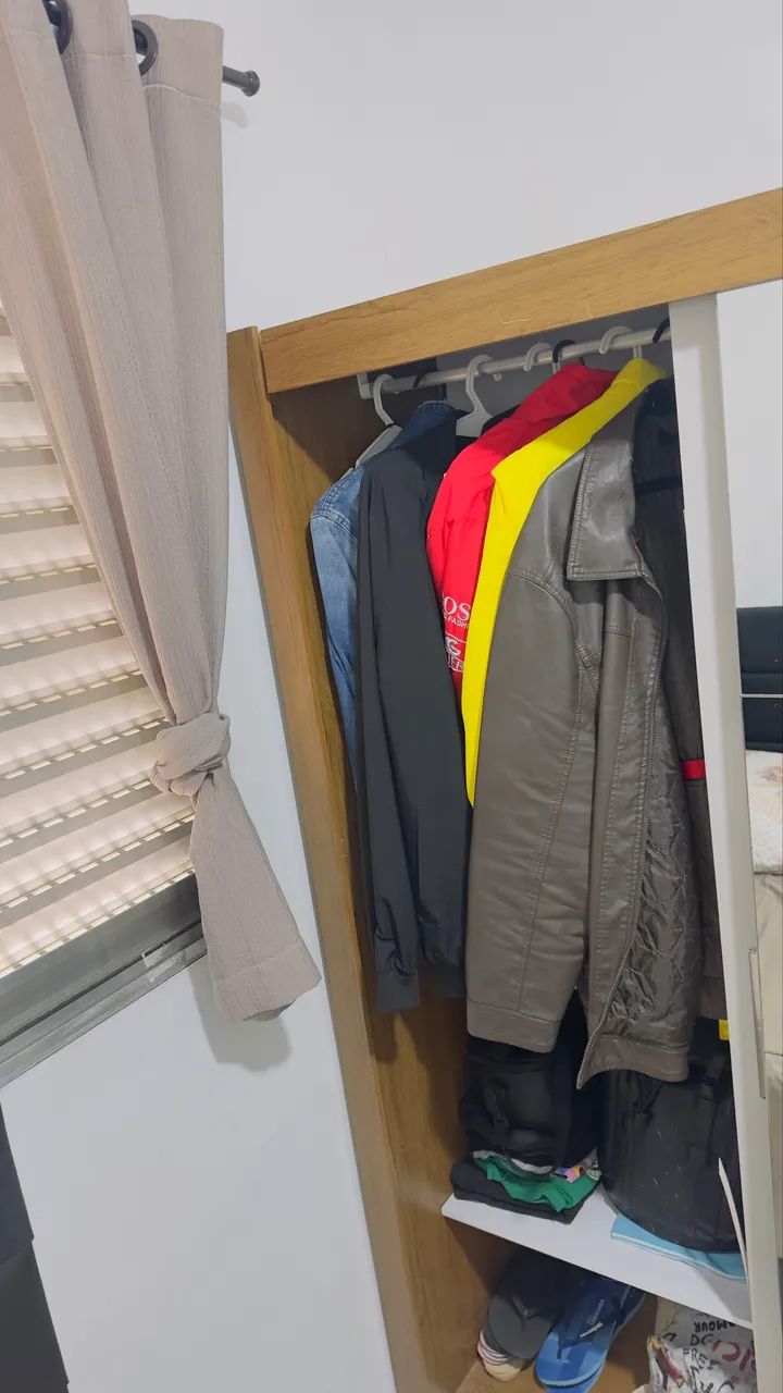 Guarda Roupa de casal com espelho  - Foto 5