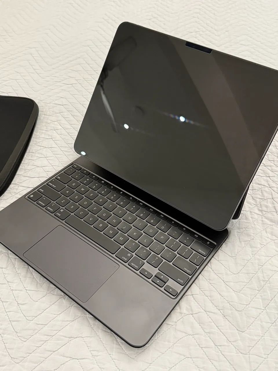 iPad Pro M4 Apple de 13 polegadas com Magic Keyboard em Estado de Novo - Único Dono - Foto 3