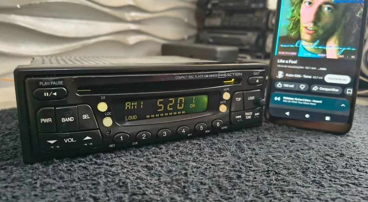 Rádio CCE com Bluetooth no AM