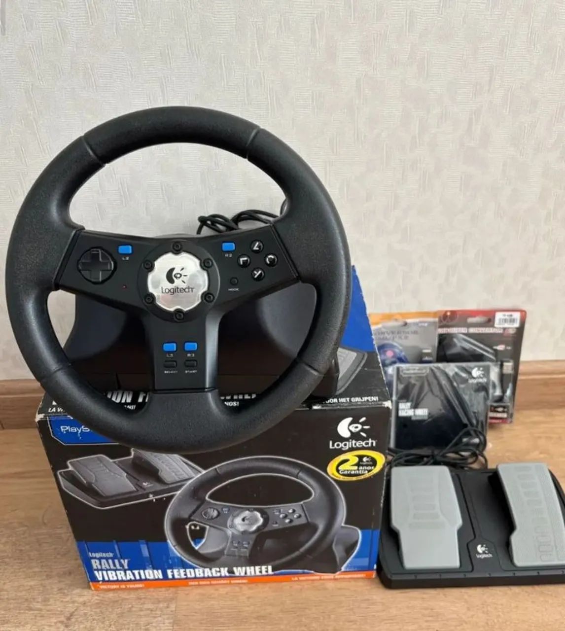Volante Logitech - PlayStation e PC - Foto 2