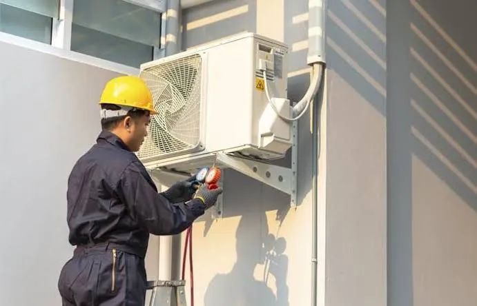 CONSERTO E MANUTENÇÃO DE AR-CONDICIONADO E GELADEIRA - Foto 3