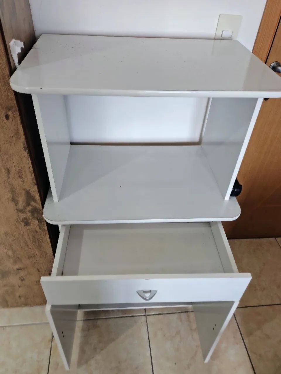 Armário microondas 