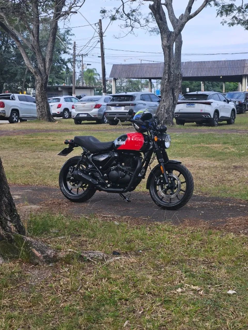 Royal Enfield Hunter 350 Customizada - Foto 4