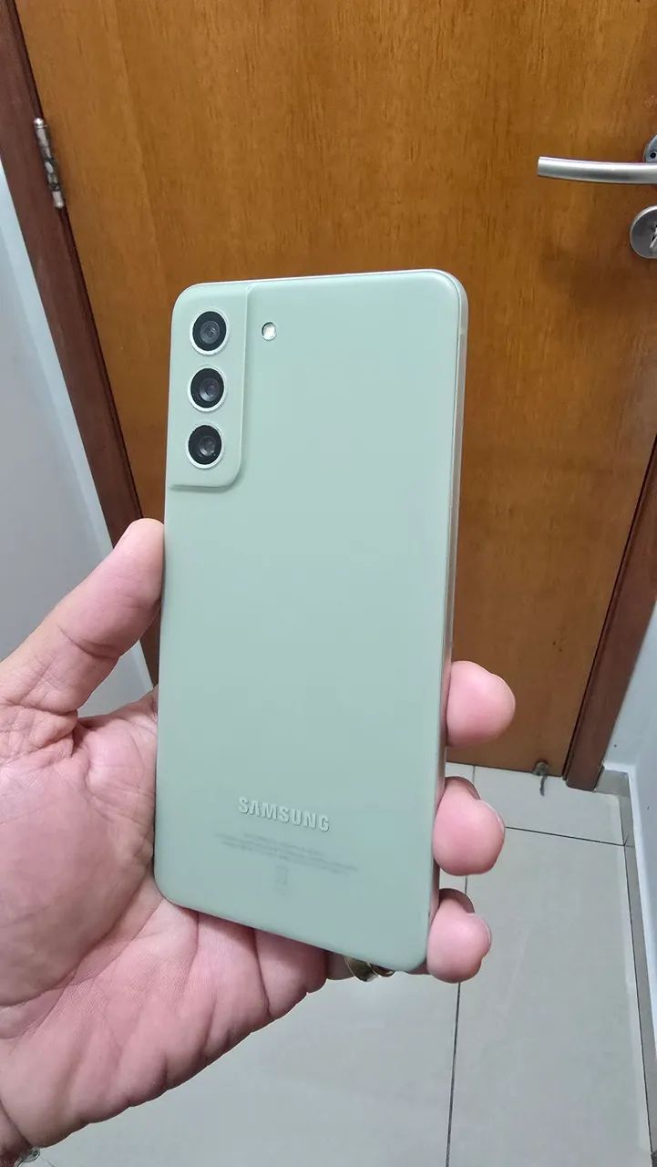 Samsung Galaxy S21FE - Foto 2