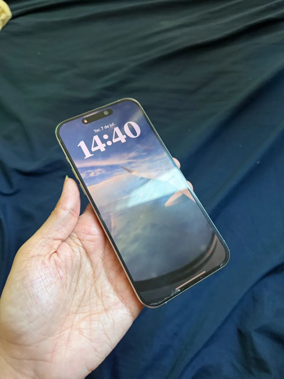 iPhone 15 pro max branco- 256gb - Detalhe na frontal - Foto 3