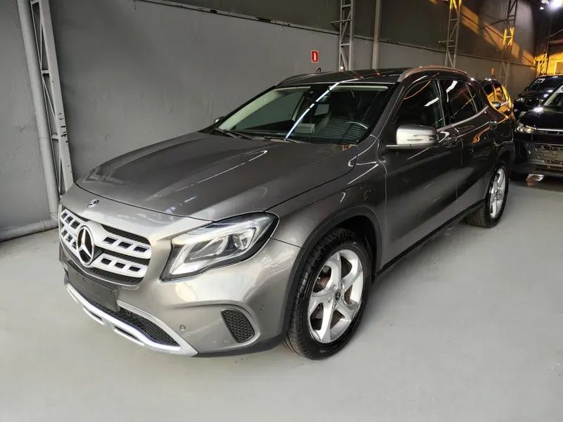 Mercedes-Benz GLA 200 Adv. 1.6/1.6 TB 16V Flex Aut. 2018