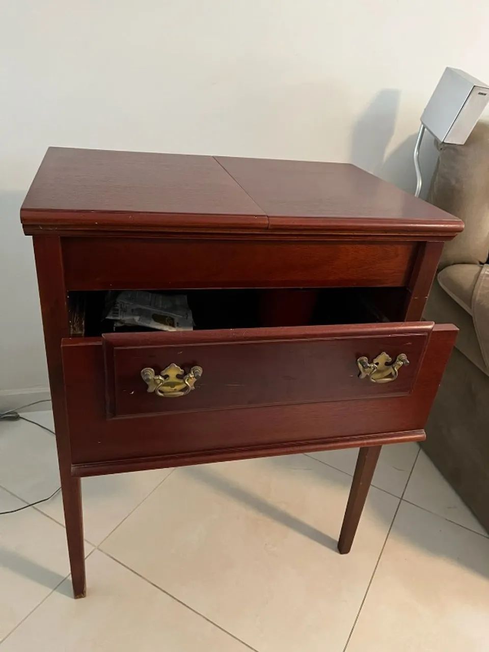 MESA CONSOLE EXPANSÍVEL EM MADEIRA MACIÇA - Foto 3