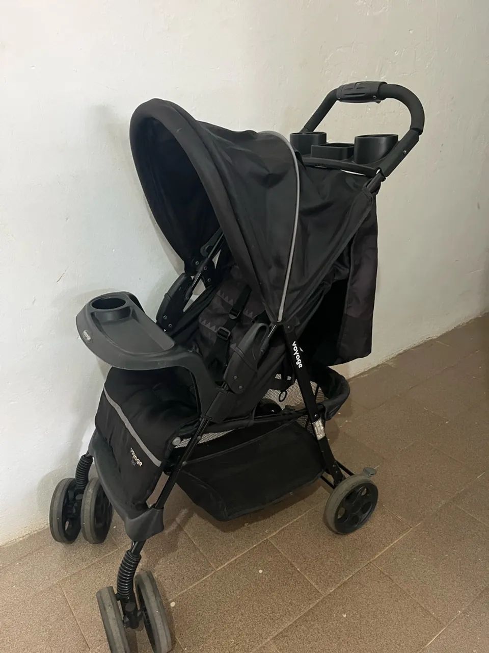 Vendo carrinho de passeio para bebê - Foto 3