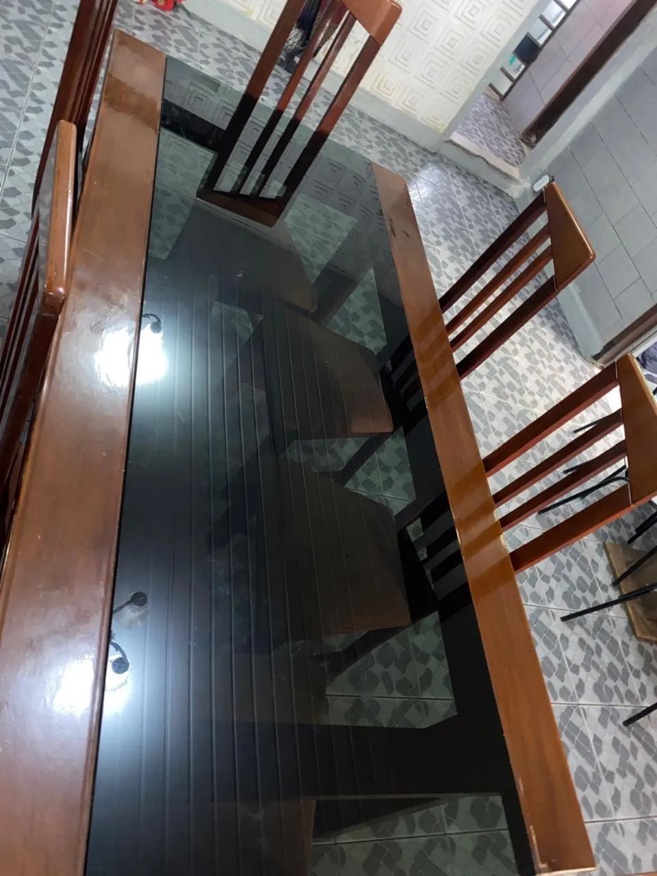 Vende-se mesa de madeira - Foto 4