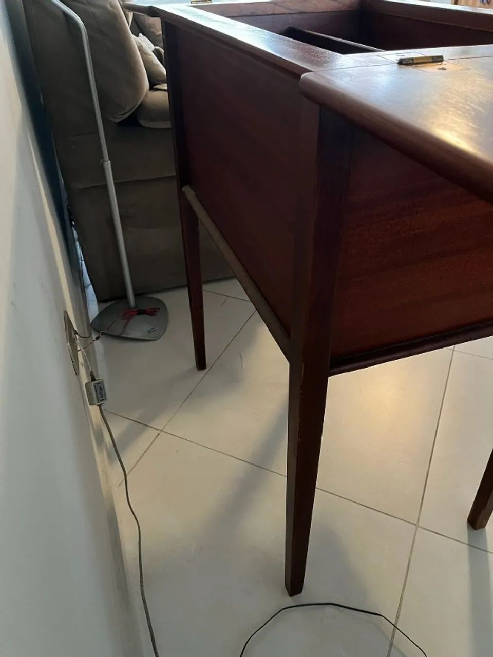 MESA CONSOLE EXPANSÍVEL EM MADEIRA MACIÇA - Foto 4