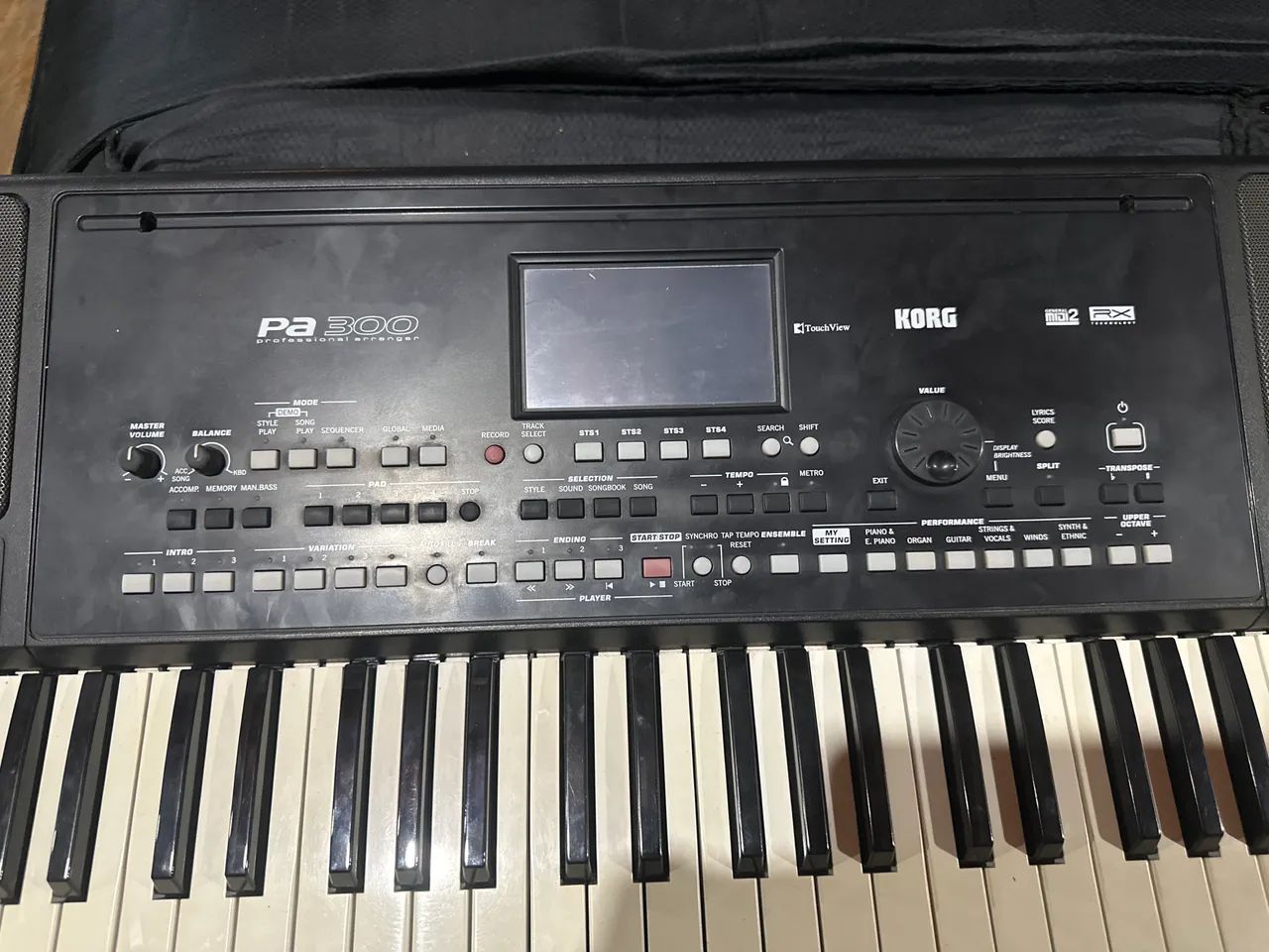 Korg PA300 - Pronto pra tocar - Foto 3