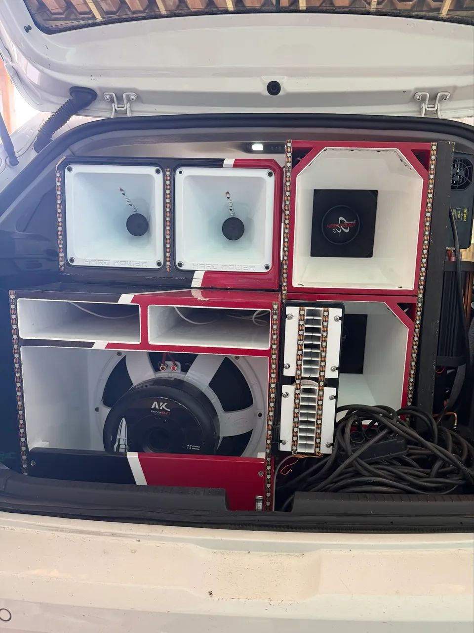 Vende-se Caixa trio 