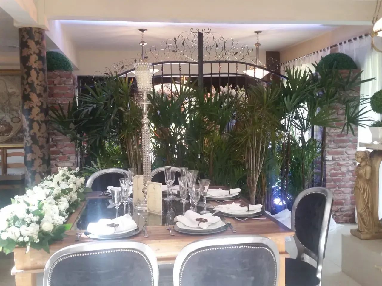 Cervejaria Completa em Estilo Castelo Medieval à Beira da BR-282 | Alto Potencial Comercia - Foto 5