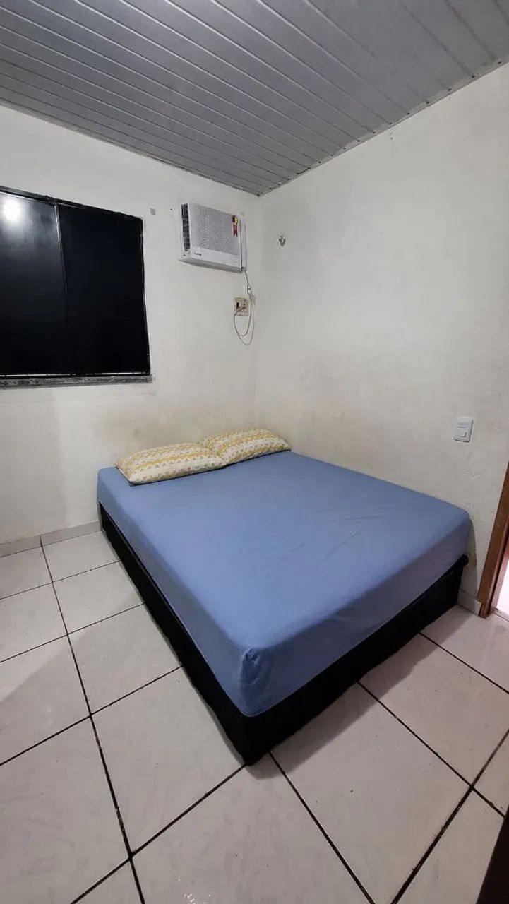 Cama Box casal Usada