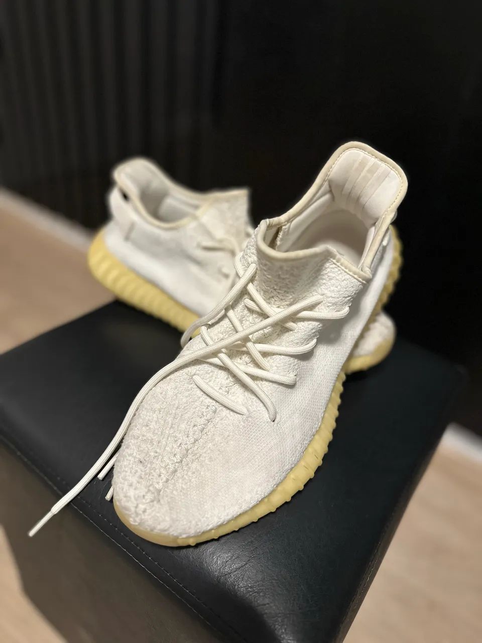 VENDO adidas Yeezy Boost 350 V2 Cream White - Calçados - Cruzeiro