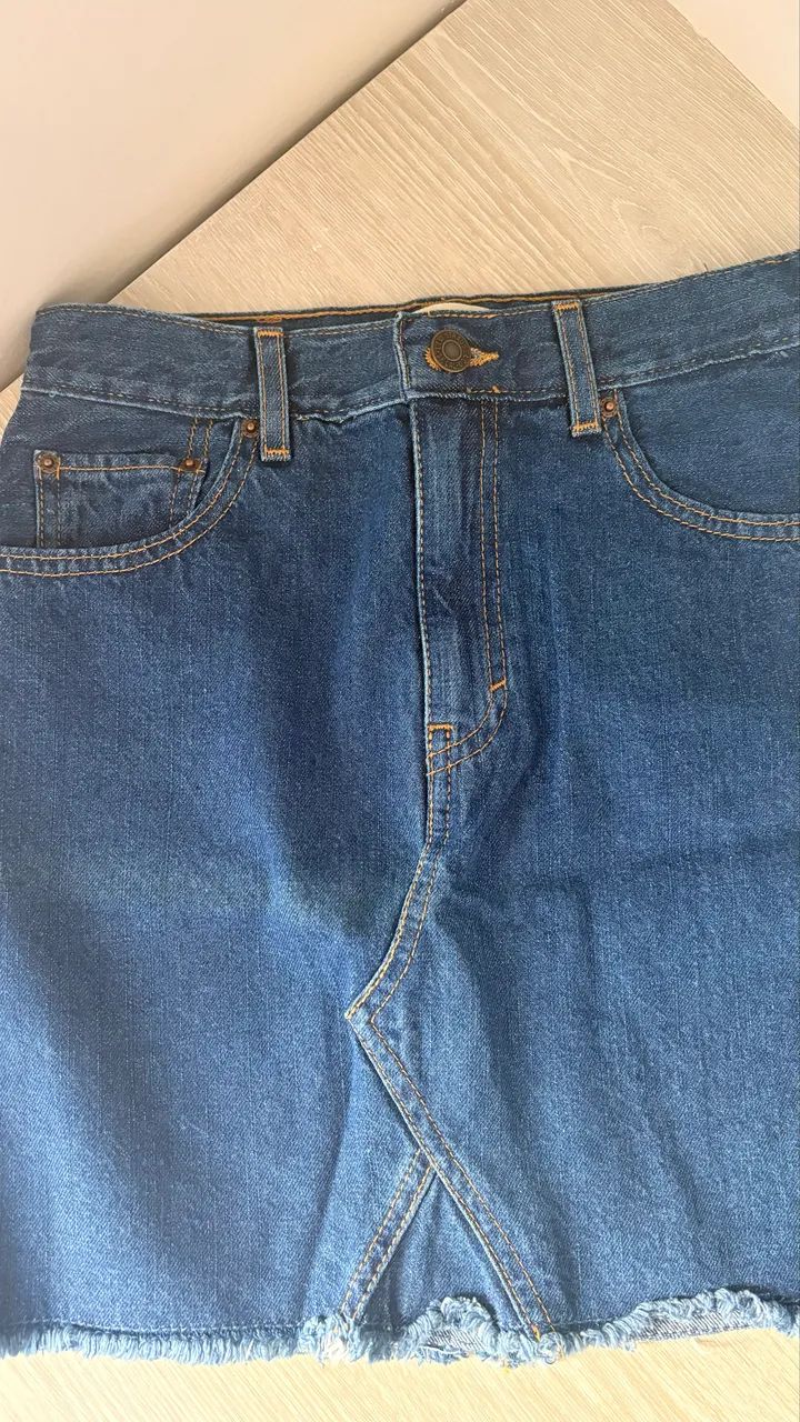 Saia levis 14 anos 