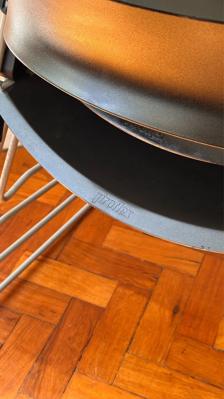 4 cadeiras giroflex - Foto 5