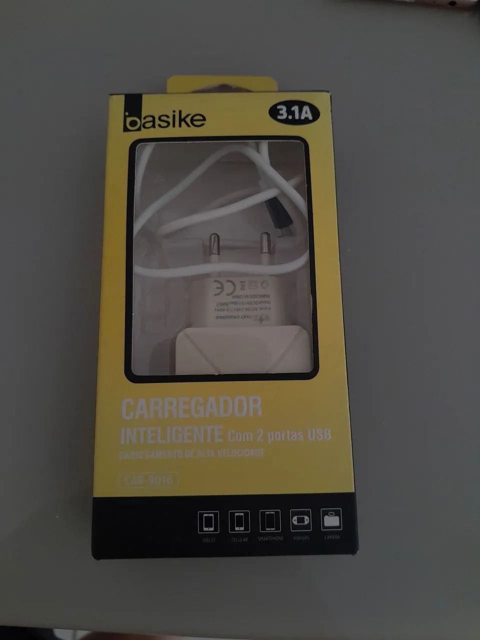 Vendo Carregador novo na caixa 