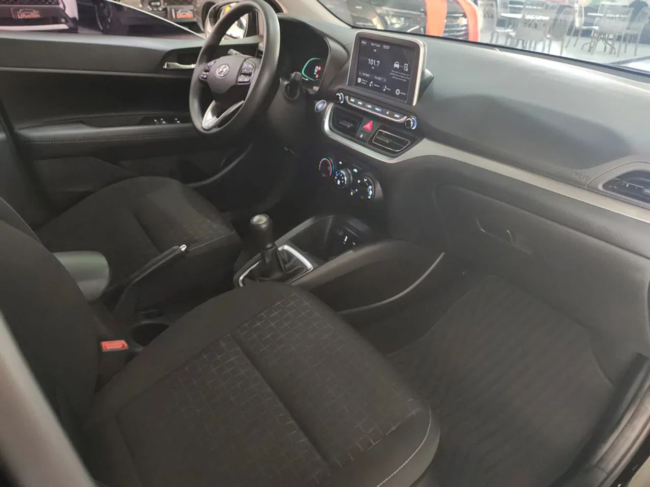 Hyundai HB20 Limited Plus 1.0 Flex 12V Mec., foto 15 de 17