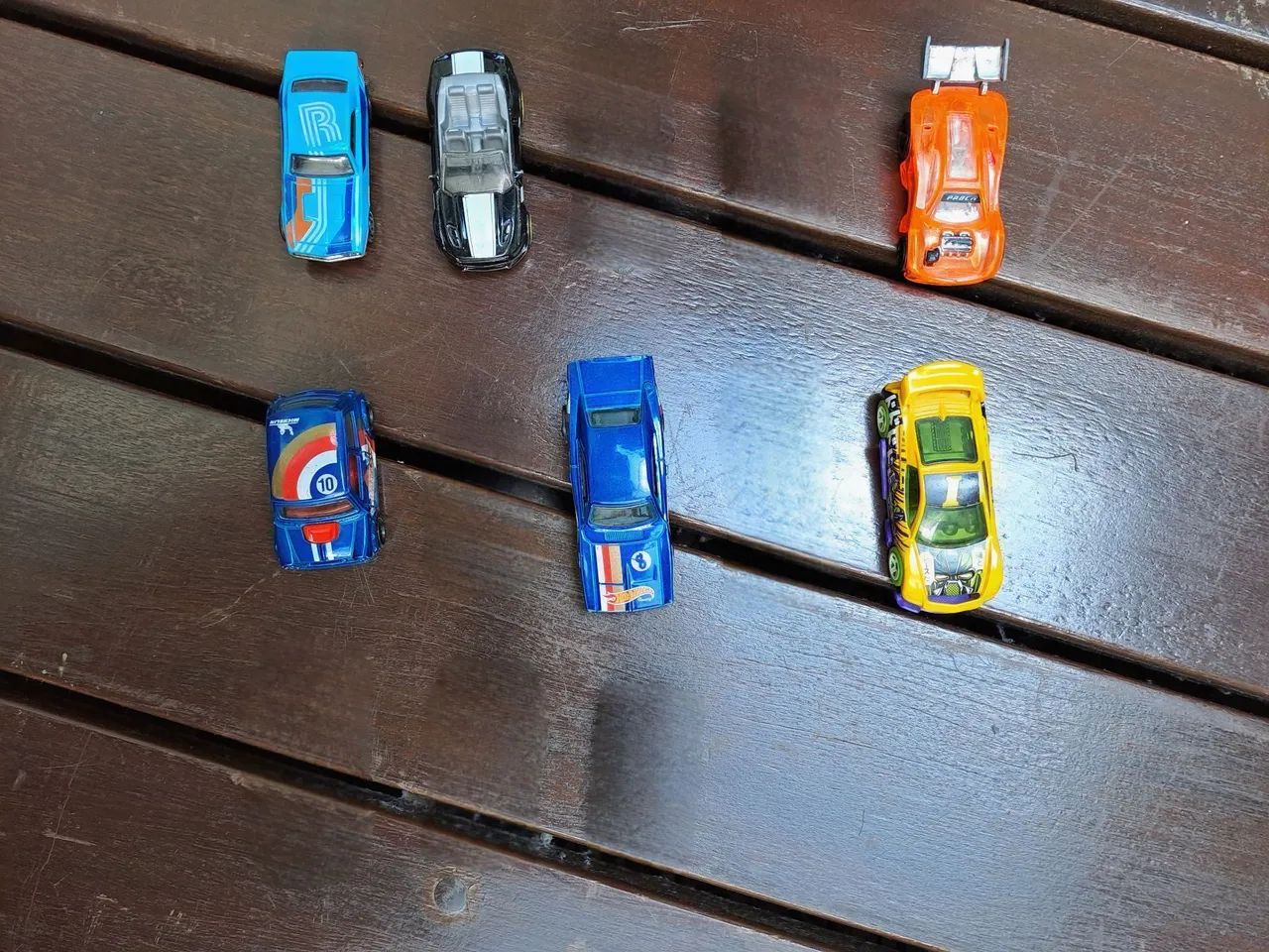 Lote hot wheels leia descrição 