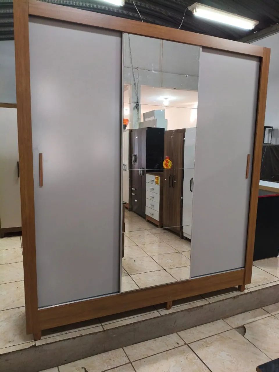 GUARDA ROUPA  CURITIBA, NOVO