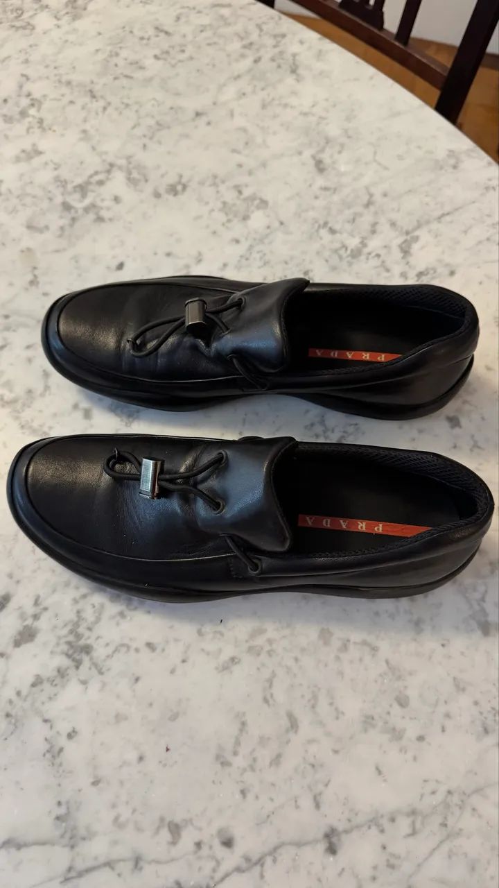 Prada Slip-On de couro preto