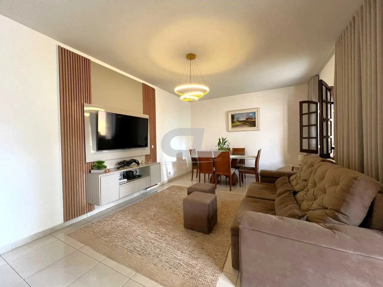 Casa, 6 quartos, 2 suites, 6 vagas