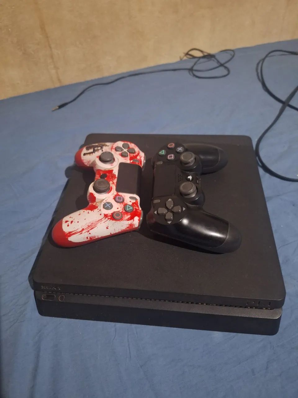 Ps4 slim 1T - release 13.52 - desbloqueado
