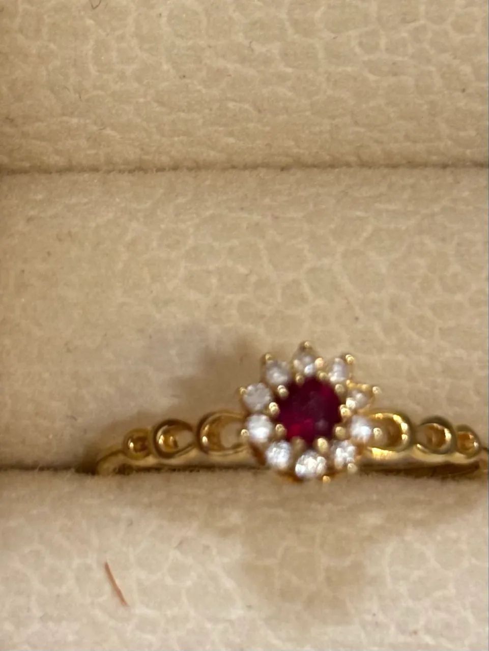 Anel com rubi e diamantes - Foto 4