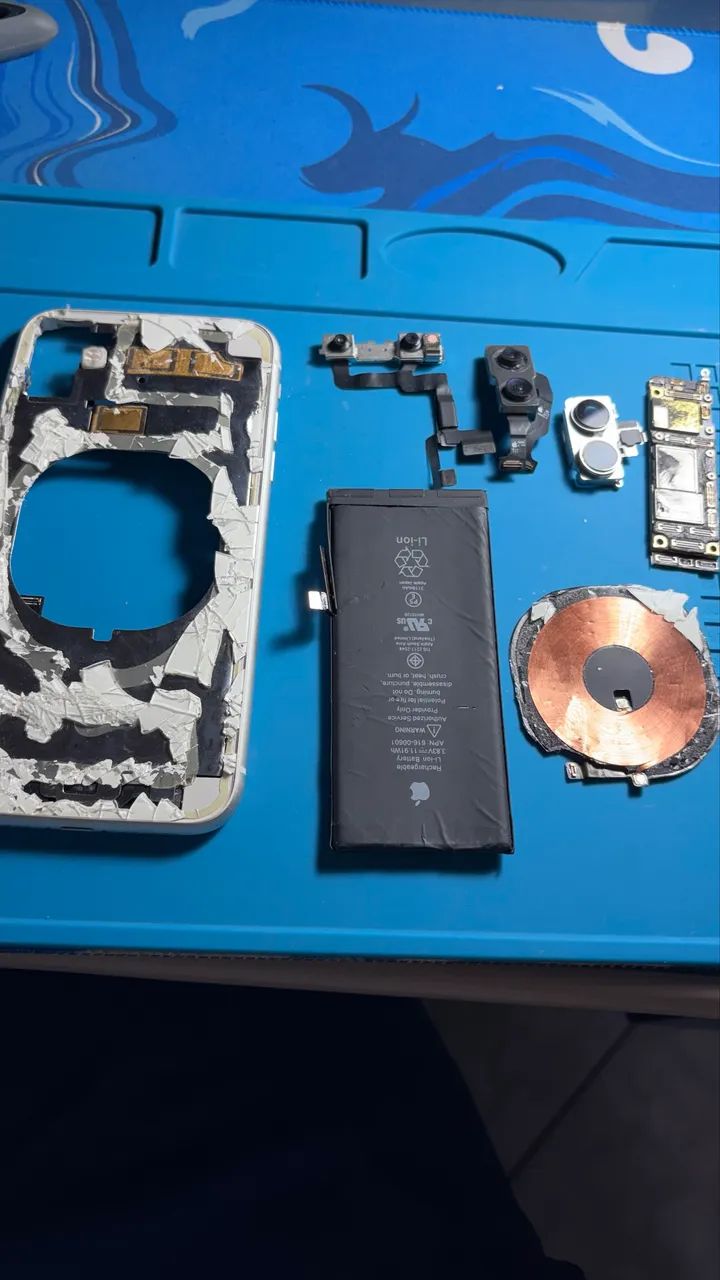 iPhone 11 - retirada de peças originais