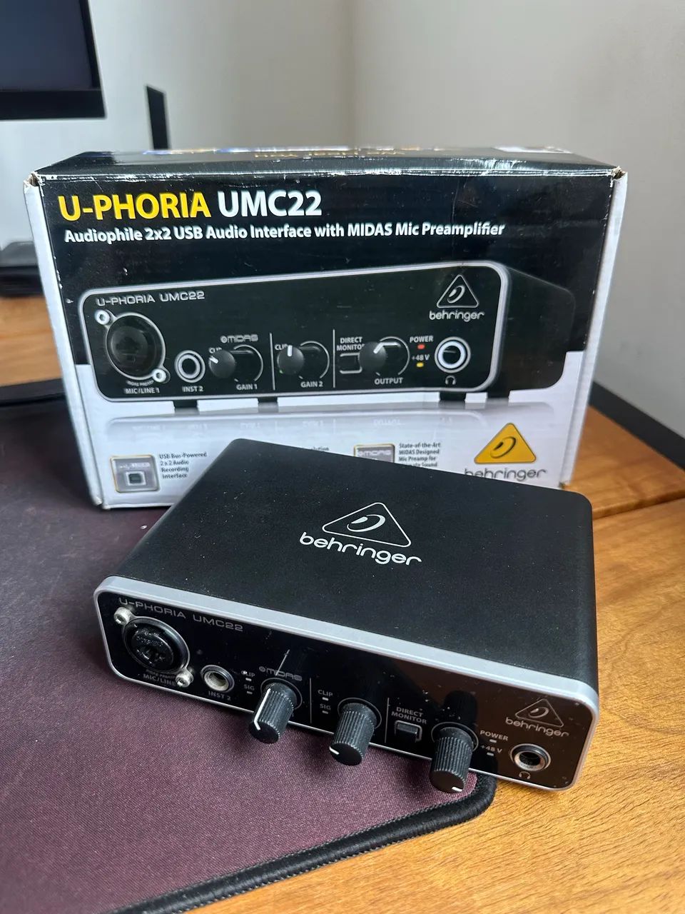 Interface de áudio Behringer UMC22 - Foto 3