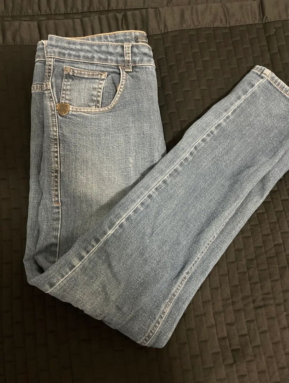 Calça John John modelo Skinny 