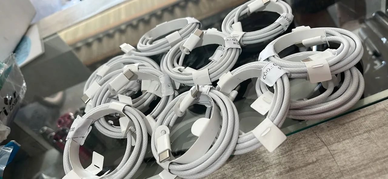 Vendo cabos de yphone do 15 ao 18