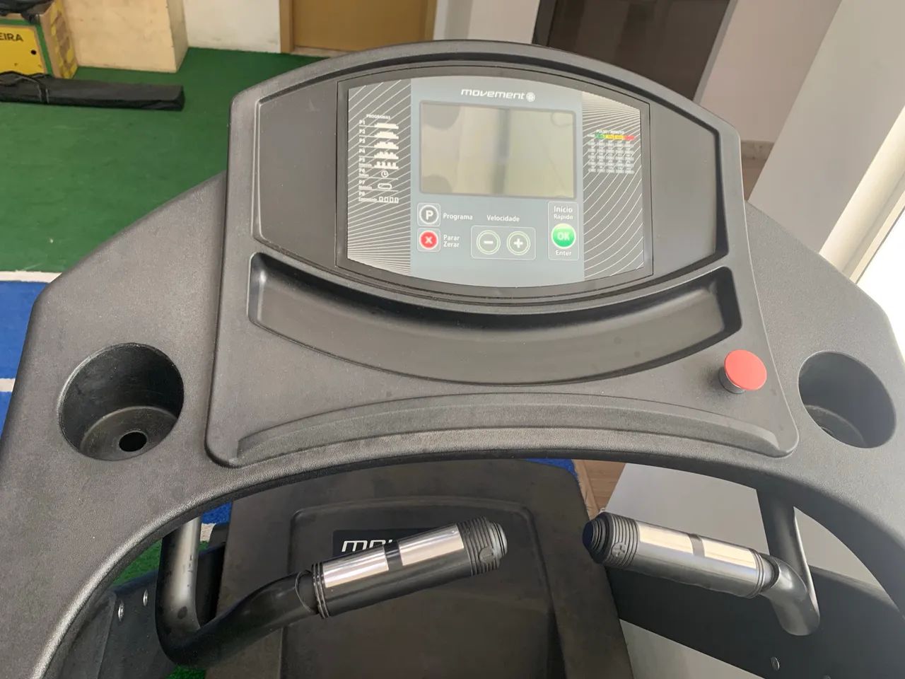 Vendo esteira Movement RT150 Black