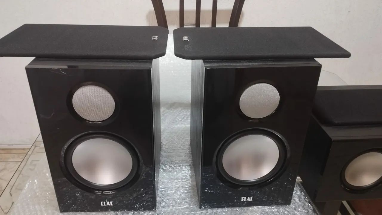 Caixas ELAC BS 63.2 Bookshelf Top !