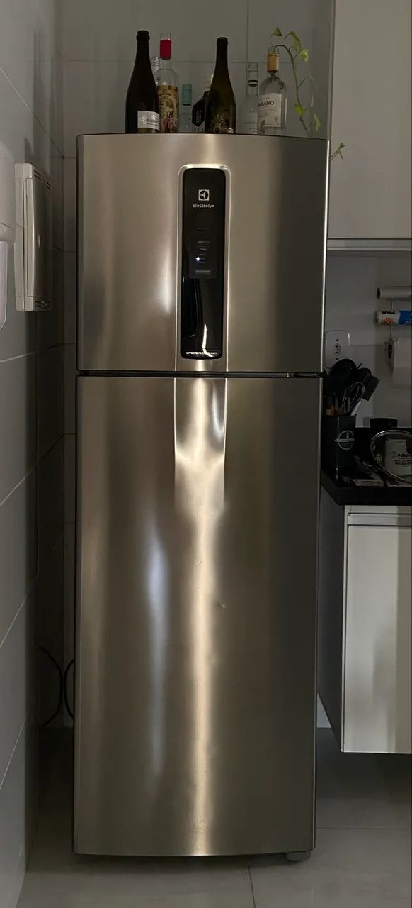 Geladeira Electrolux IF43S 390L