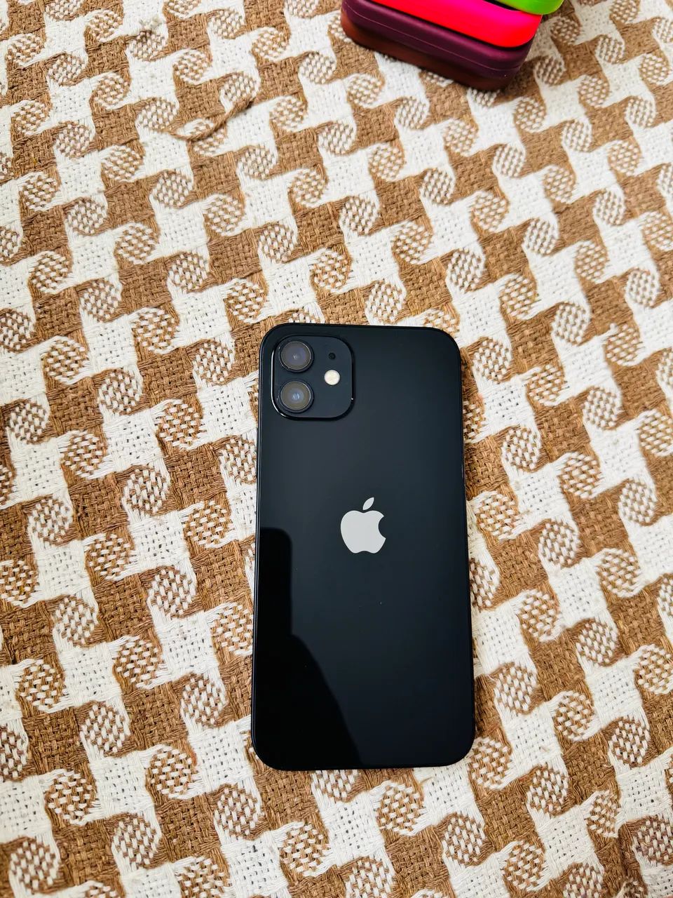 iPhone 12 64GB Preto | Impecável + Caixa + Fone + 6 Capinhas - Foto 4