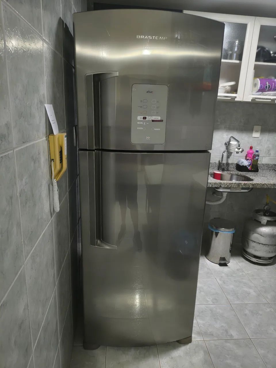 GELADEIRA ELETROLUX DUPLEX EM ESTADO DE NOVA - Foto 2