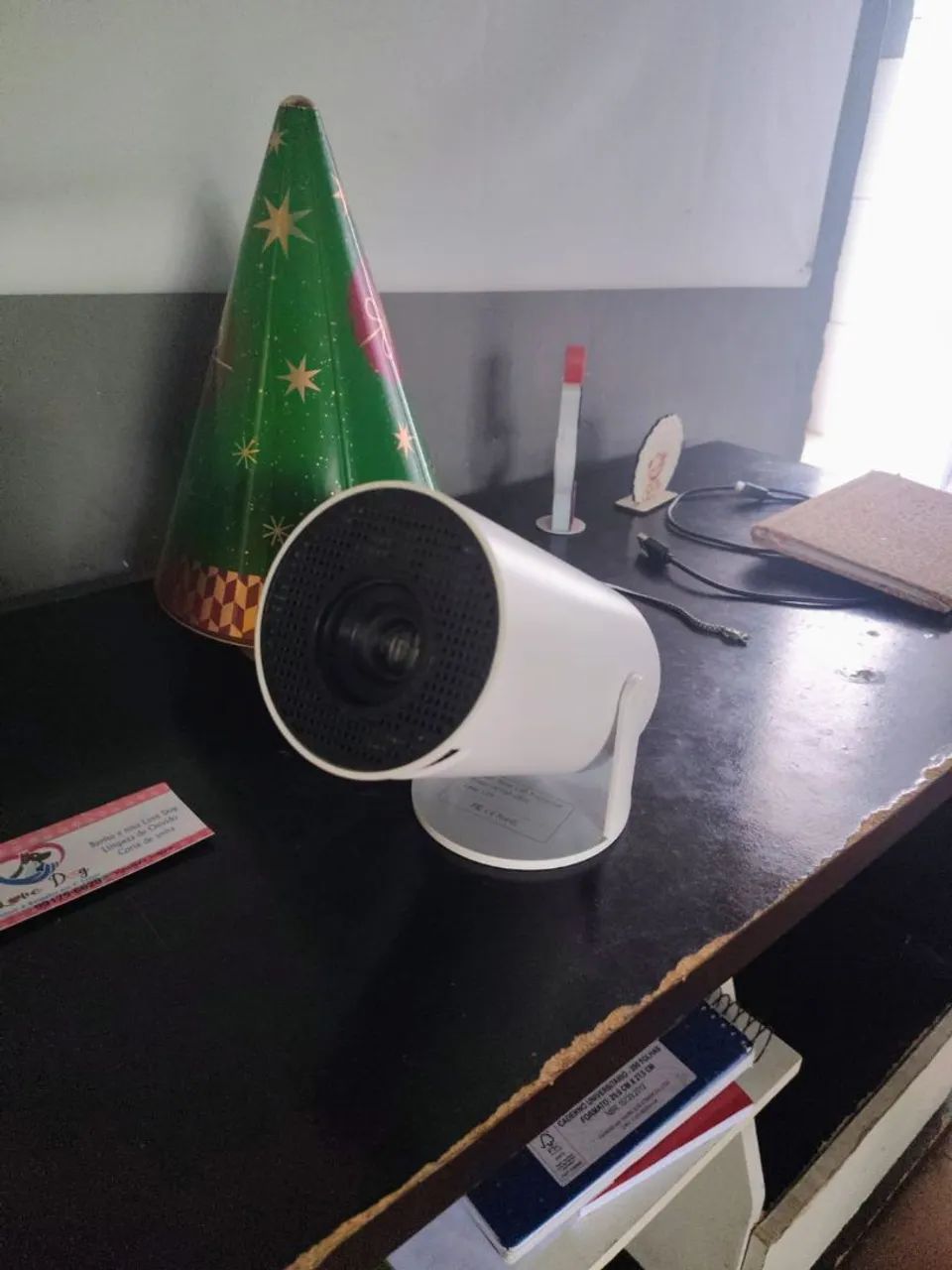 Projetor HY300 Smart Projector + Tela de Projeção 100" - Foto 3