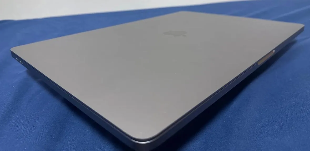 macbook pro 16 i9