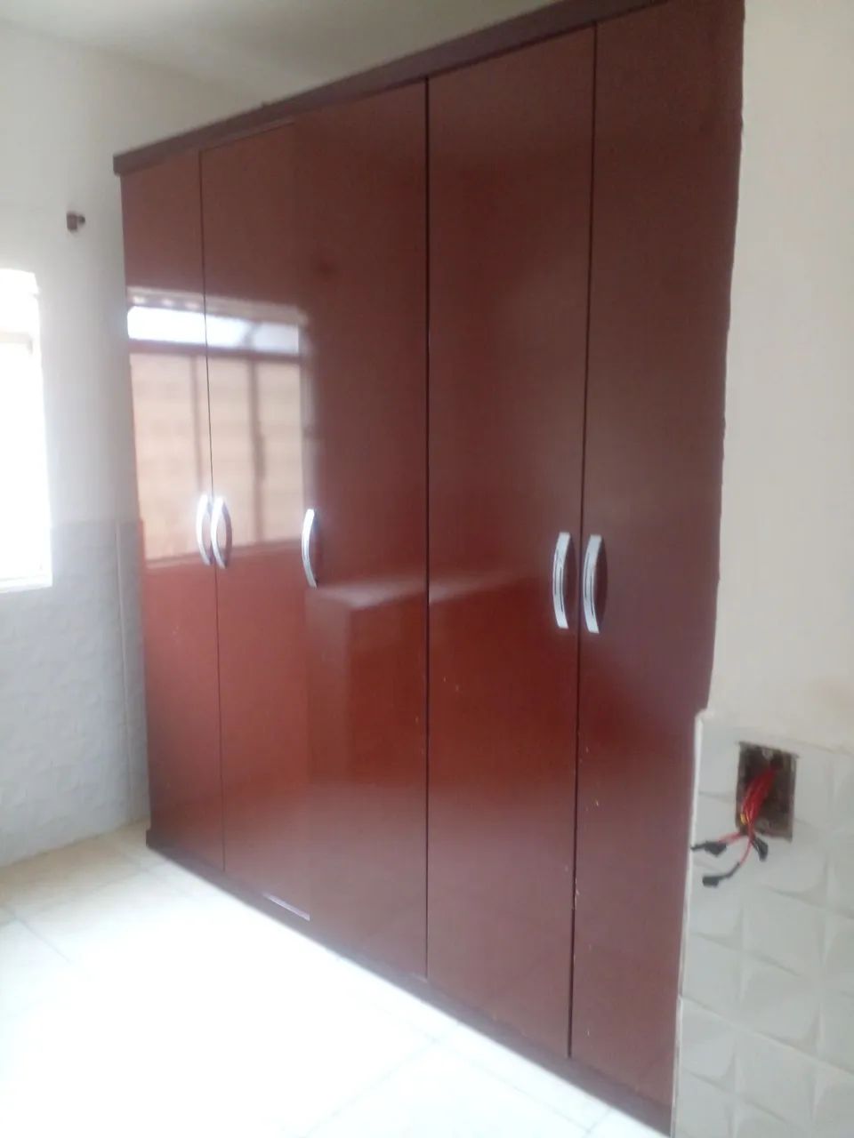 Guarda roupa casa c/ 5 Portas - Foto 3