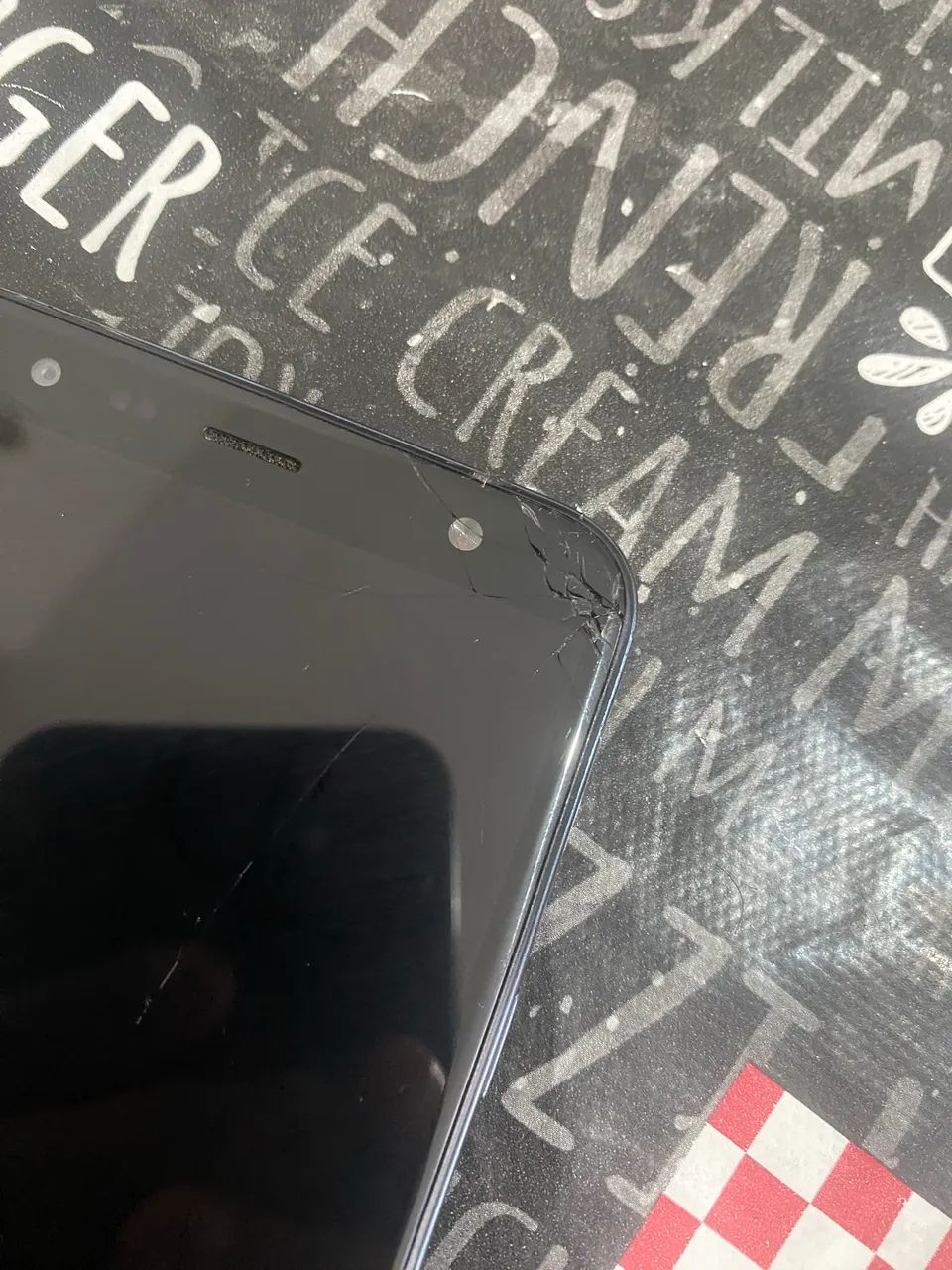 Samsung j4 32GB - Foto 2