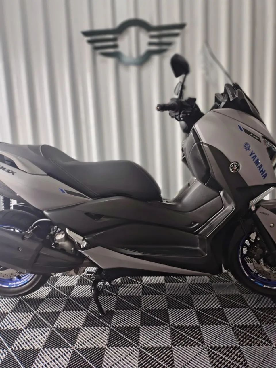 XMAX 250 ESTADO DE NOVA