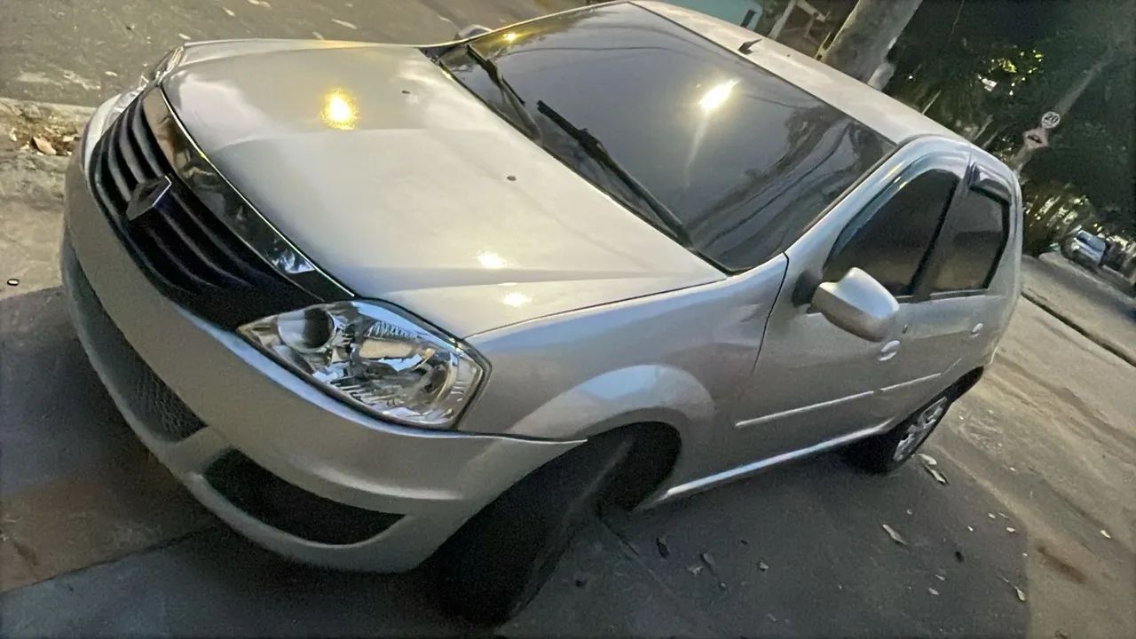 Renault Logan 2012