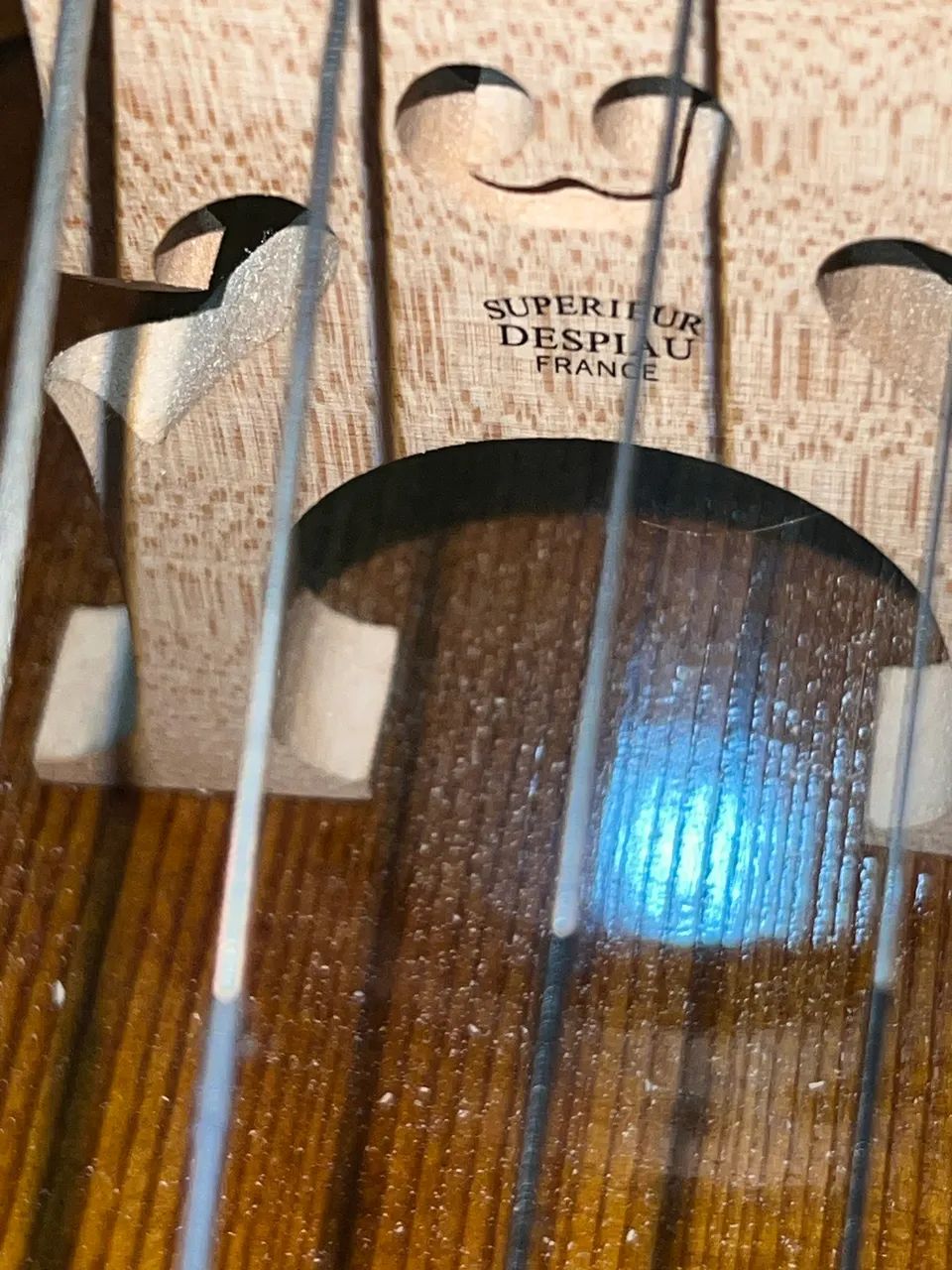 Violoncelo Profissional de Madeira Maciça  - Foto 5